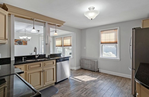 Methuen House | Charming 3-bedroom house in Methuen; minutes to Boston & NH region