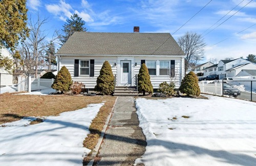 Methuen House | Charming 3-bedroom house in Methuen; minutes to Boston & NH region