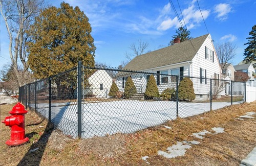 Methuen House | Charming 3-bedroom house in Methuen; minutes to Boston & NH region