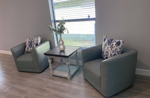 Sanford House | Charming 3-bedroom house in lovely Sanford with WiFi and AC