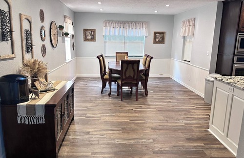 Hennepin House | Charming 3-bedroom house in Sulphur with AC