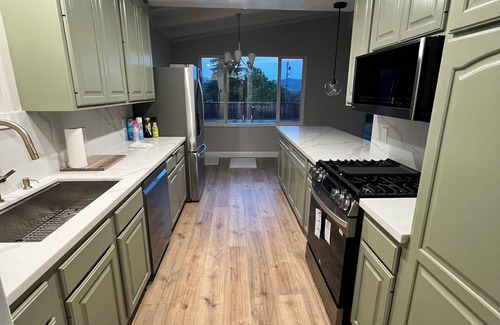 Napa House | Charming 3-bedroom house in beautiful Napa with AC, WiFi