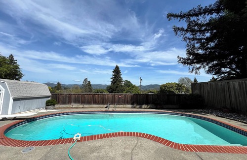 Napa House | Charming 3-bedroom house in beautiful Napa with AC, WiFi