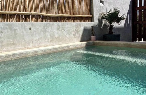 Hunucma House | Charming 3-bedroom house with WiFi and AC in a safe and charming fishermans town