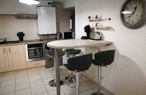 Agen House | ★ Charming 3 bedroom house ★ Near train station ★ Wifi ★