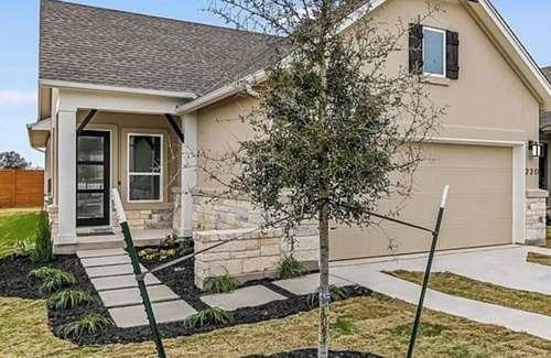 Georgetown House | Charming 3-bedroom house in welcoming Georgetown with WiFi, AC