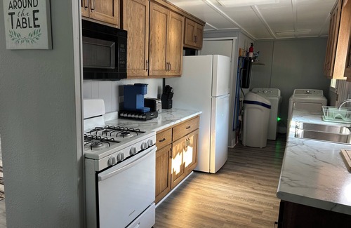 Angola House | Charming 3-bedroom house with AC, WiFi in enjoyable Angola