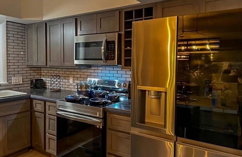 Town of Aurelius House | Charming 3-bedroom house in fabulous Auburn with AC, WiFi