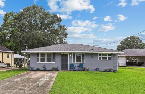 Brusly House | Charming 3-bedroom house with WiFi and AC in wonderful Brusly