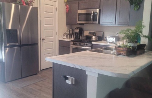 Coweta House | Charming 3-bedroom house with AC and WiFi in Coweta