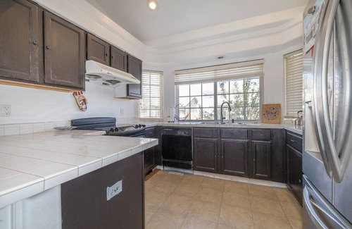 Green Valley Ranch House | Charming 3-bedroom house with WiFi and AC in awesome Denver