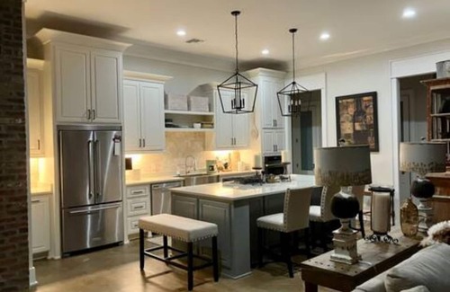 Houma House | Charming 3-bedroom house with WiFi, AC in welcoming Houma