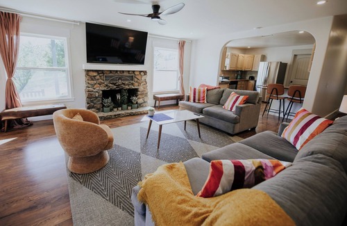 Julian House | Charming 3-bedroom house in Julian with pond