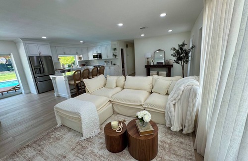Cutler Bay House | Charming 3-bedroom house with swimming-pool, WiFi in vibrant Miami