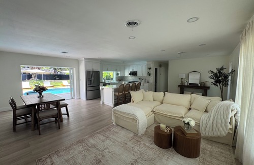 Cutler Bay House | Charming 3-bedroom house with swimming-pool, WiFi in vibrant Miami