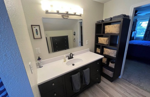 Frenchtown Township House | Charming 3-bedroom house in pleasant Monroe with WiFi, and A/C