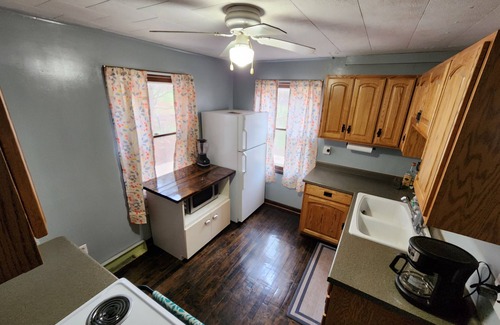 Ramsay House | Charming 3-bedroom house with AC and WiFi in wonderful Ramsay