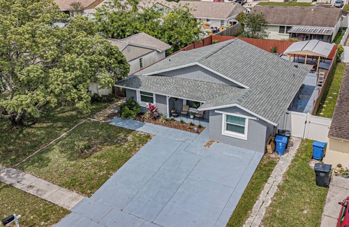 Citrus Park House | Charming 3-bedroom house with pool, AC, WiFi in pleasant Tampa