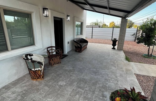 Menlo Park House | Charming 3-bedroom house in delightful Tucson with WiFi, AC