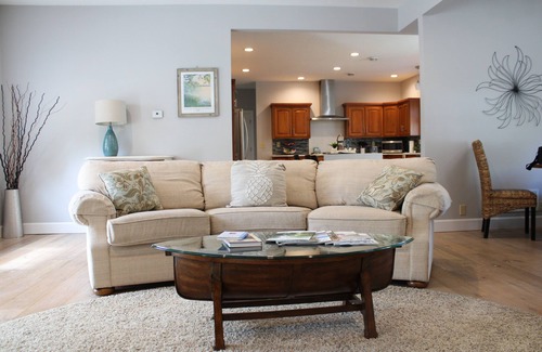 Warsaw House | Charming 3-bedroom house: Winona Lake Front