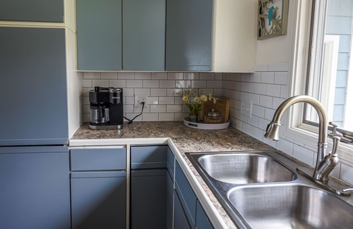 Hart House | Charming 3-bedroom house with private waterfront, hot tub & close to dunes