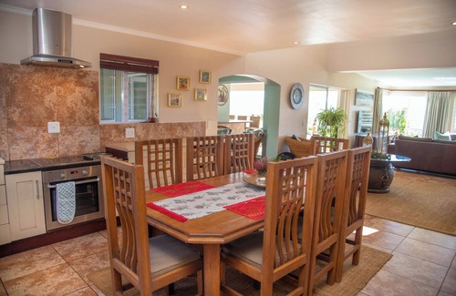 Knysna House | Charming 3-bedroom house with pool in Pezula Golf Estate!