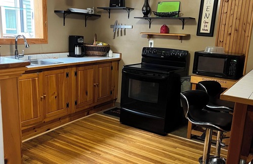 North Buffalo House | Charming 3-bedroom lower unit home in Buffalo
