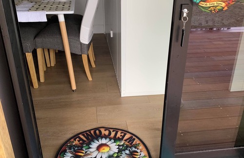 Awakeri House | Charming 3-bedroom mobile home with AC, WiFi in delightful Awakeri