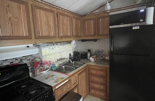 White Mills House | Charming 3-bedroom mobile home with AC, WiFi in welcoming Hawley