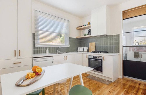 Wendouree House | Charming 3-bedroom pet-friendly house in Ballarat