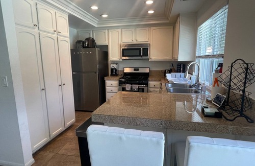 Mira Mesa House | Charming 3-bedroom Private Home with Pool & Hot-tub in sunny San Diego