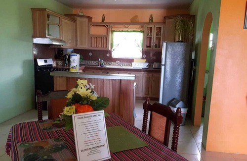 Orange Hill Apartment | Charming 3-bedroom Pryme Paradise Villa with WiFi, AC, Pool in fabulous Carnbee