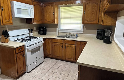 Tuskegee House | Charming 3-bedroom, spacious home conveniently located near Tuskegee University
