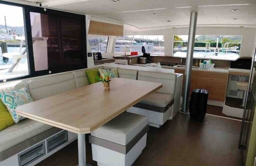 Philipsburg Boat Rental | Charming 3-bedroom 3-bath yacht w/sundecks, AC and WiFi in amazing Philipsburg