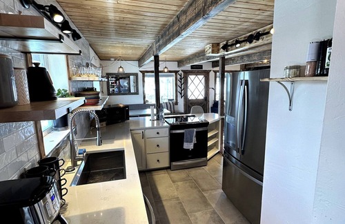 Tabernash Cabin | Charming 3-bedroom Tabernash Tavern at Winter Park