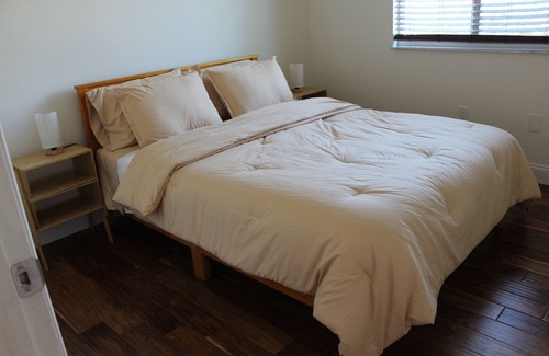 Homestead House | Charming 3-bedroom townhome in Homestead, FL with A.C. & WiFi