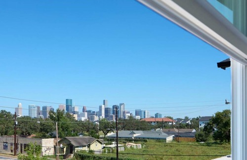 South Central Houston House | Charming 3-bedroom townhome in Downtown Houston