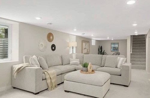 Mankato House | Charming 3-bedroom townhome with fitness room and AC in lovely Mankato