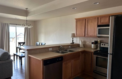 Fairwood House | Charming 3-bedroom Townhouse in North Spokane