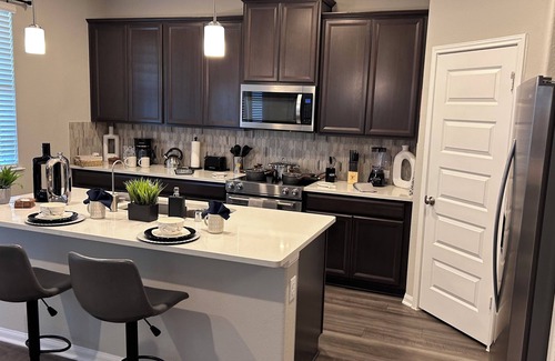 Clear Lake Shores House | Charming 3-bedroom Townhome in League City on 96.