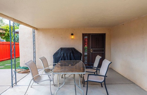 Nob Hill House | Charming 3-bedroom house Albuquerque with game room and back yard