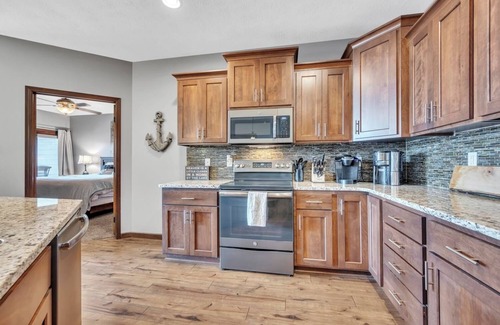 Arnolds Park Condo | Charming 3-bedroom condo with stunning lake views in fabulous Arnolds Park, IA