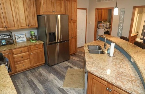 Arnolds Park Condo | Charming 3-bedroom condo in terrific Arnolds Park