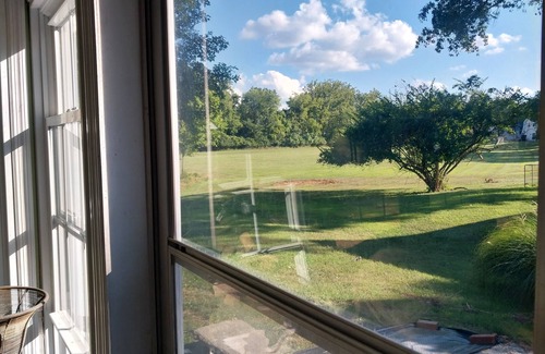 Chesterfield House | Charming 3-bedroom home in the middle of Chesterfield, Missouri.