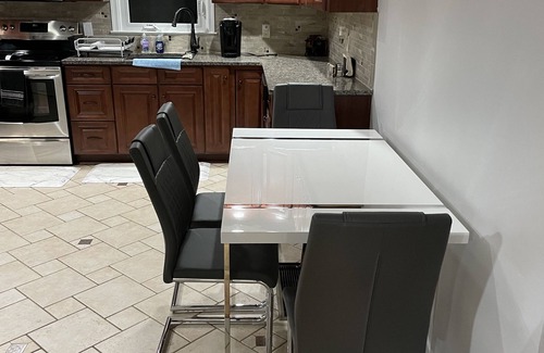 Coopersburg House | Charming 3-bedroom house with WiFi and AC in welcoming Coopersburg