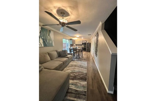Duncanville Condo | Charming 3 Bedroom Condo in South Dallas