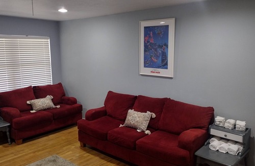 Duncanville House | Charming 3-bedroom house with AC and WiFi in lovely Duncanville community.