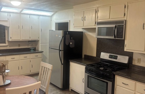Fort Sumner House | Charming 3-bedroom house with AC and WiFi in quaint Fort Sumner