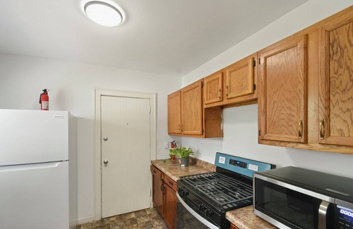 Grand Rapids House | Charming 3-bedroom house with WiFi and AC in Grand Rapids