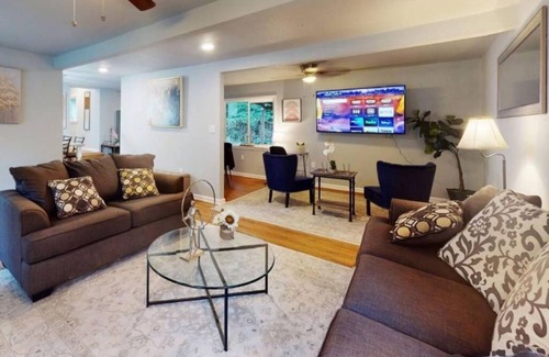 Grass Valley House | Charming 3-bedroom house in Grass Valley with WiFi